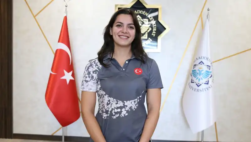 Altın Madalyanın Sahibi Esra: Yeni Hedef Dünya Şampiyonluğu!