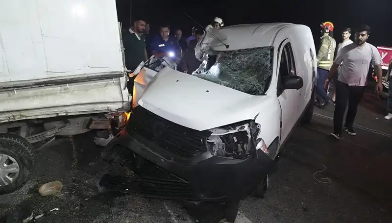 İstanbul'da Korkunç Kaza: 3 Kişi Yaralandı, Detaylar Şoke Edici