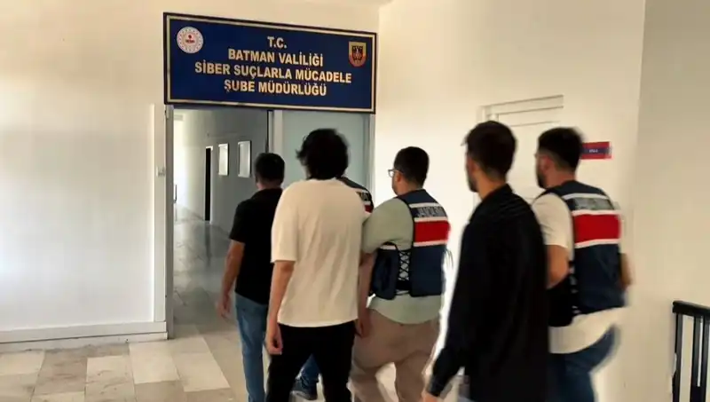 Batı'nın Sırları: Batman’da Yasa Dışı Bahis Operasyonunda 3 Gözaltı!