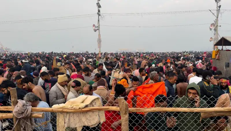 Hindistan'da Dini Festivalde İzdiham: En Az 6 Kişinin Ölümü