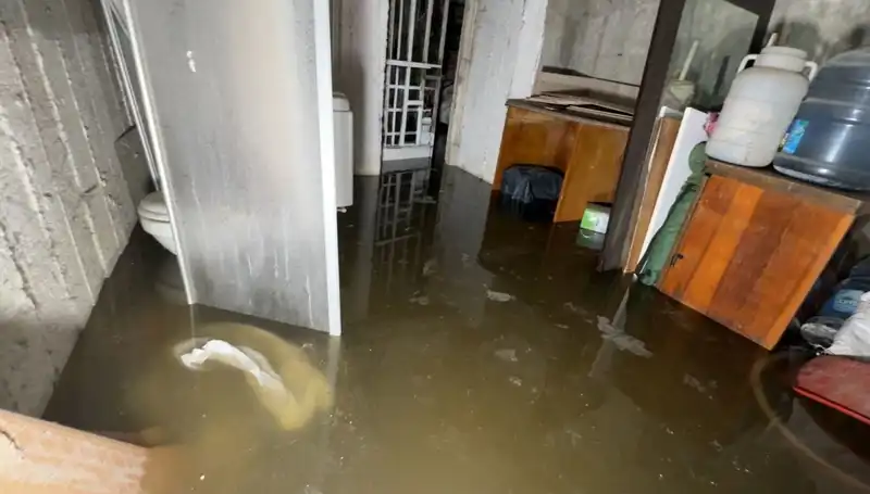 Avcılar'da Yoğun Yağışlar Sonrası Su Baskınları Hayatı Olumsuz Etkiledi