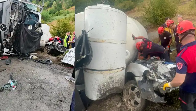 Betondan Gelen Felaket: Beton Mikseri Otomobilin Üzerine Devrildi!