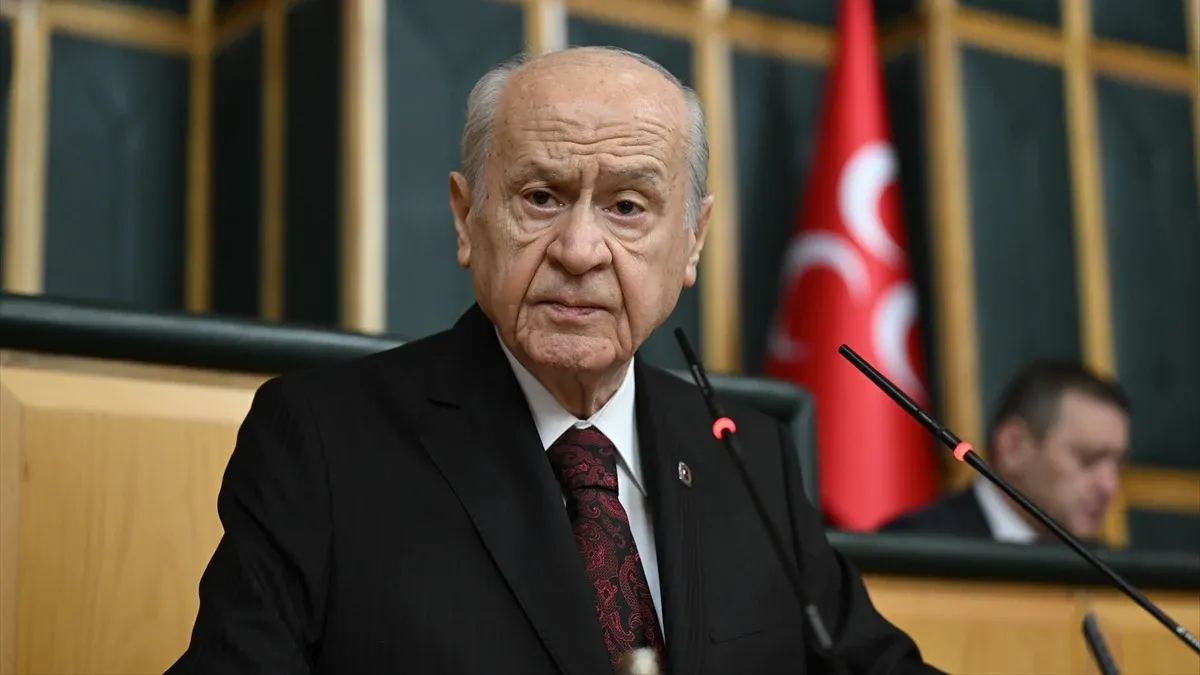 Devlet Bahçeli'den DEM Partililerle Tokalaşma Tartışmalarına Yanıt