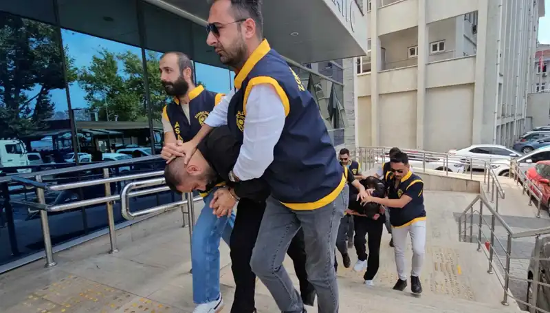 FETÖ İddiasıyla Yapılan Milyonluk Dolandırıcılık Şebekesi Ortaya Çıktı