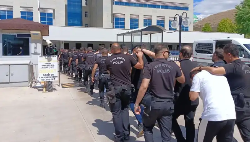 Ankara'da Avukatların Da Dahil Olduğu Haraç Çetesine Büyük Operasyon