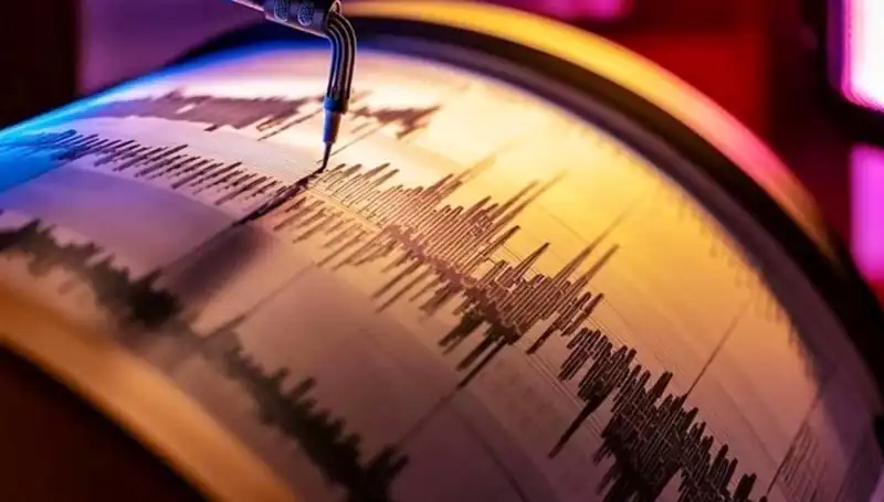 Düzce'de 3.3 Büyüklüğünde Deprem, Halk Panik İçinde