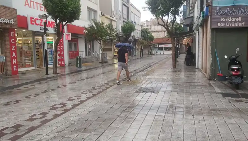 Kırklareli'de Etkili Sağanak Yağış: Doğa ve Şehirdeki Değişim